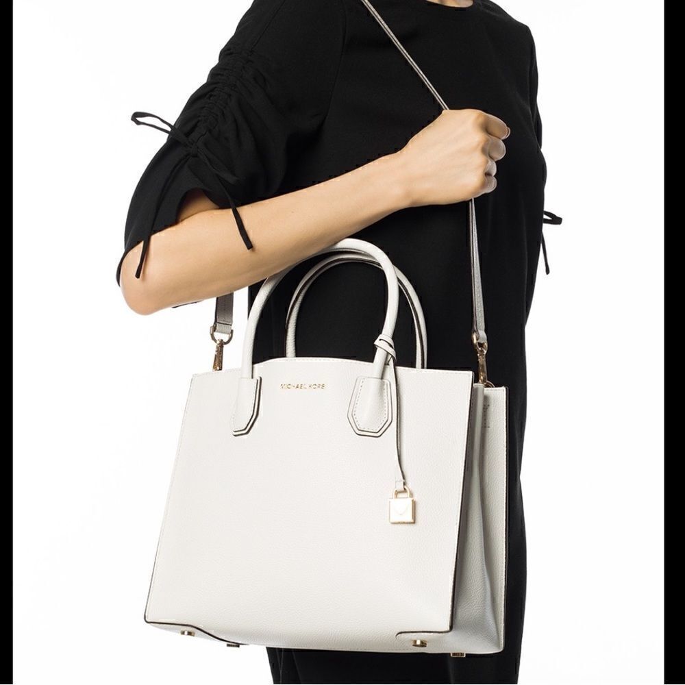 Michael Kors Large Mercer Blush/Nude Pebble Leather Tote Handbag